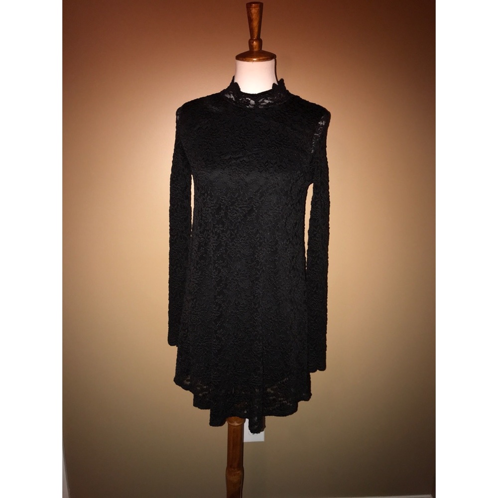 Black lace dress