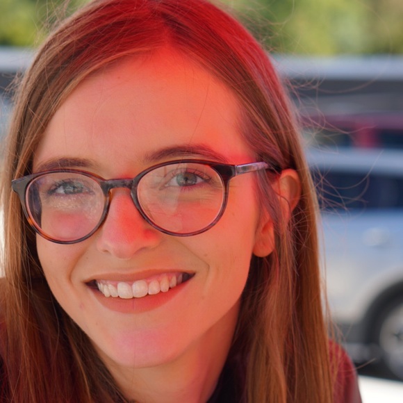 Meet your Posher, Stacie - Picture 1 of 1