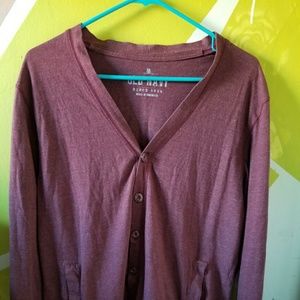 ***OLD NAVY MEN'S BURGUNDY CARDIGAN***