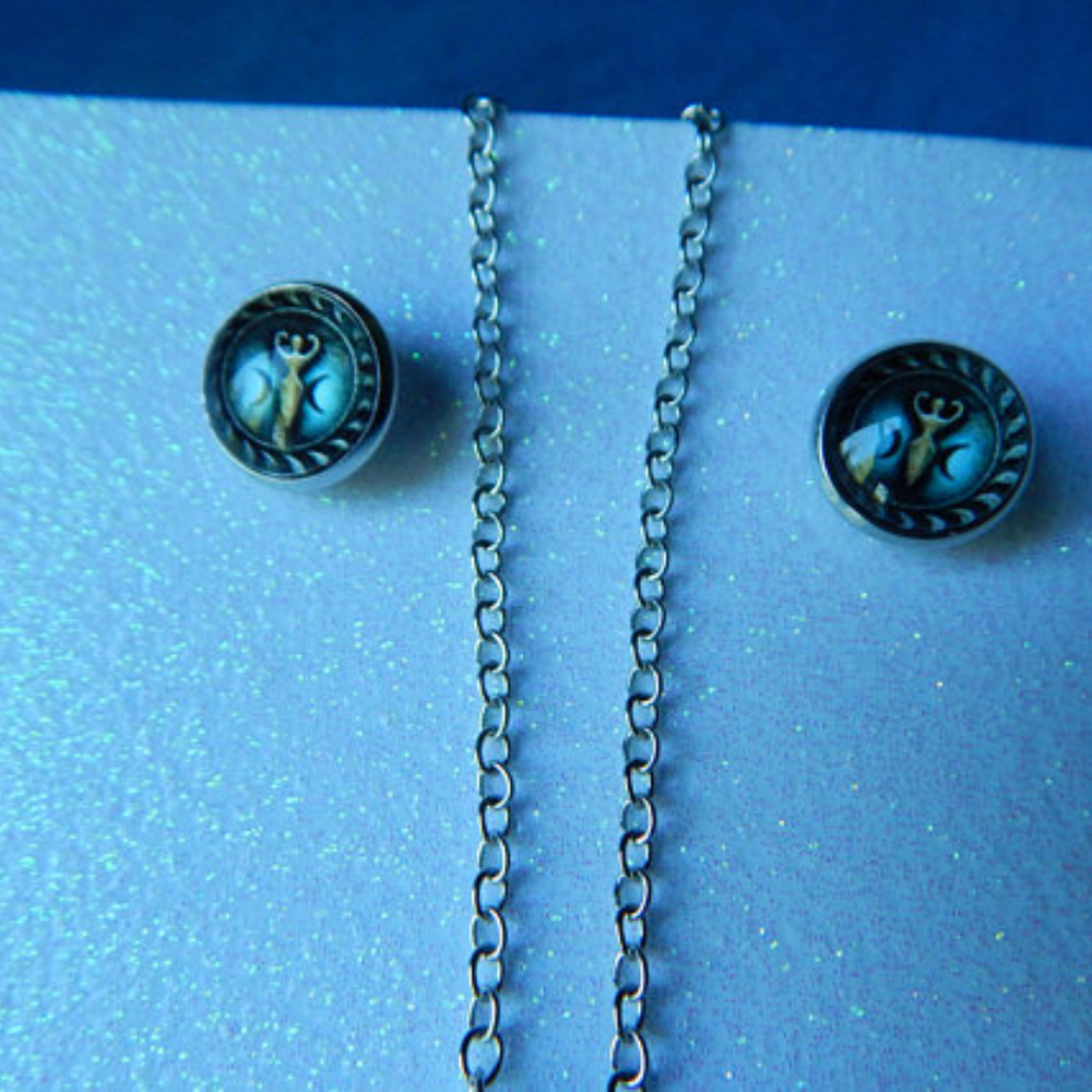 triple Moon Goddess Necklace earring stud set NEW - Picture 2 of 4