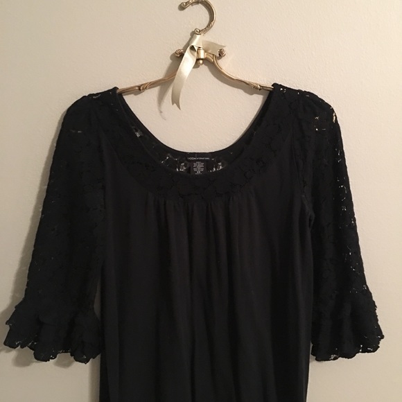 Lace trim little black dress - Picture 2 of 3