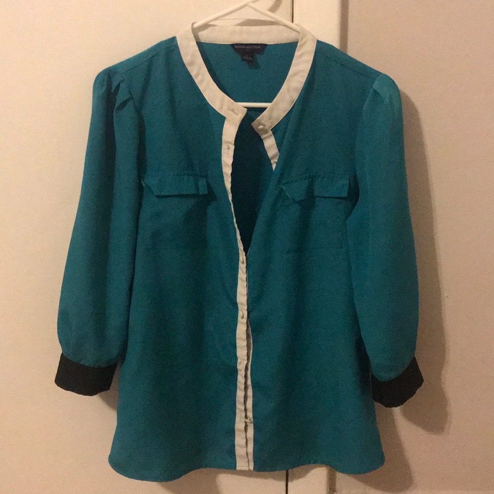 Banana Republic Button down blouse small