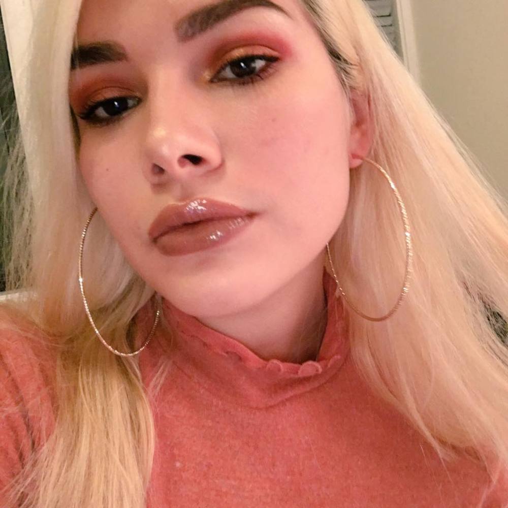 Meet your Posher, Karina