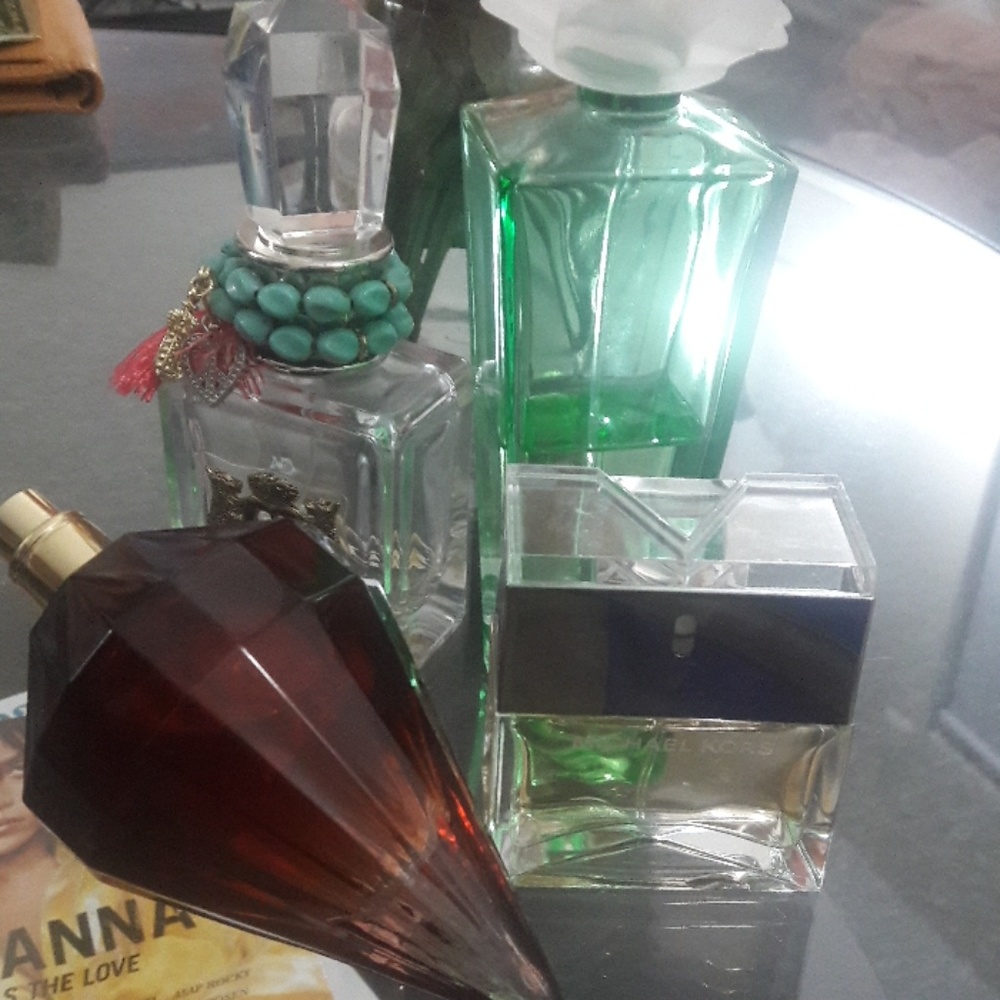 Sold Perfumes bundle