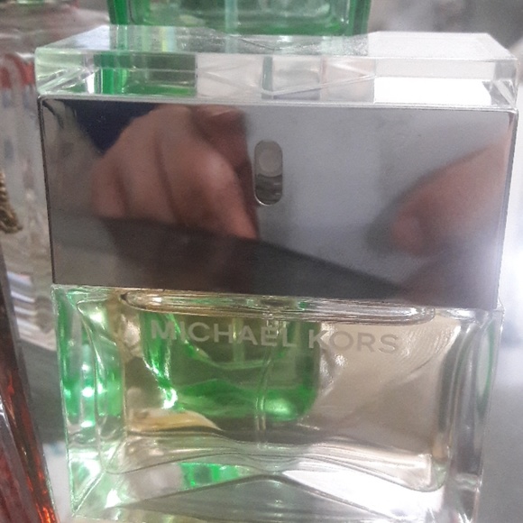 Sold Perfumes bundle - Picture 2 of 3