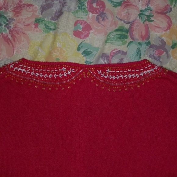 Joy vs Happiness Light sweater w/ hand-made beads - Picture 5 of 5