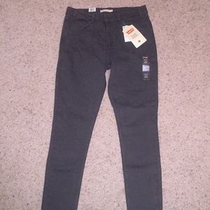 Levi’s 721 Skinny Jeans (Never Worn!)