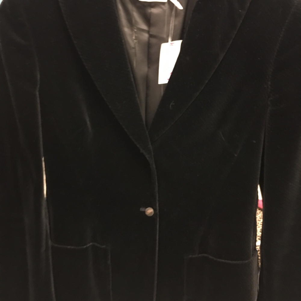 Almost new Salvatore Ferragamo Velvet Blazer