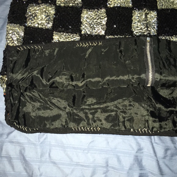 Vintage sequined top very nice , silk lined . - Picture 2 of 3