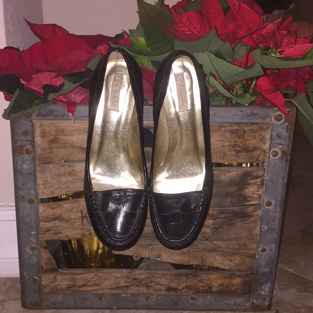 High heels shoes.