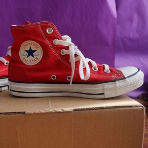 UniSex Red Converse