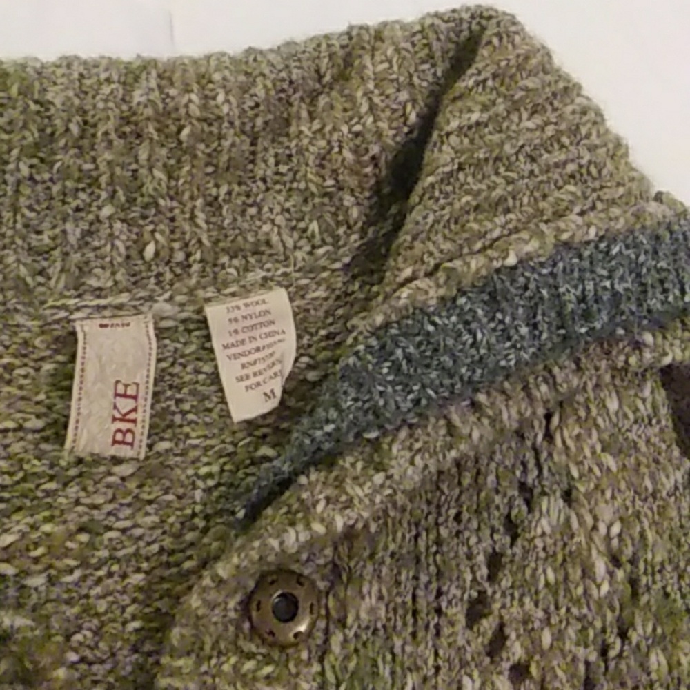 BKE Sweater - Picture 2 of 5