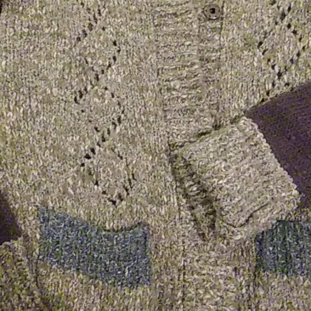 BKE Sweater - Picture 4 of 5