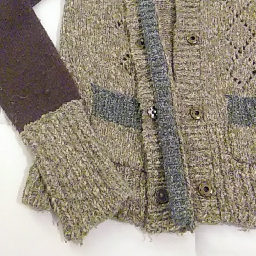 BKE Sweater - Picture 5 of 5