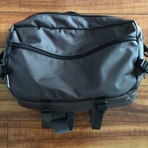 DSPTCH (Shoulder Bag)