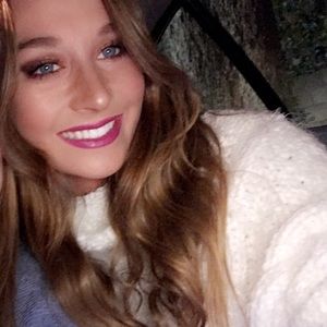 Meet your Posher, Adair