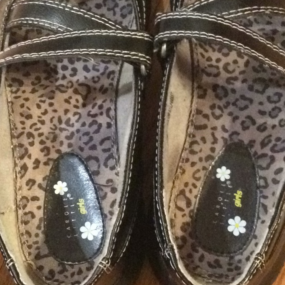 Shoes - Picture 4 of 4
