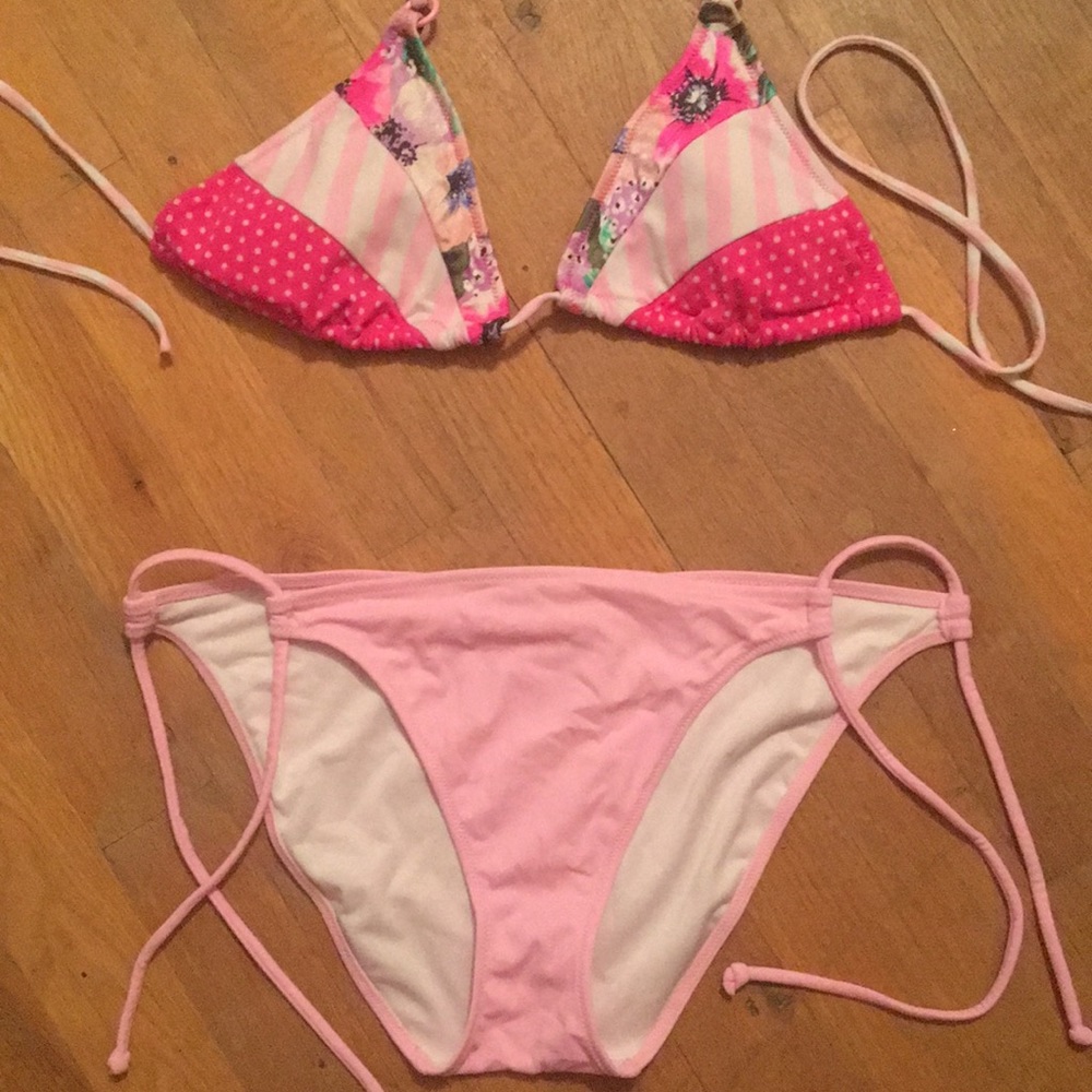 Victoria’s Secret Bikini Set