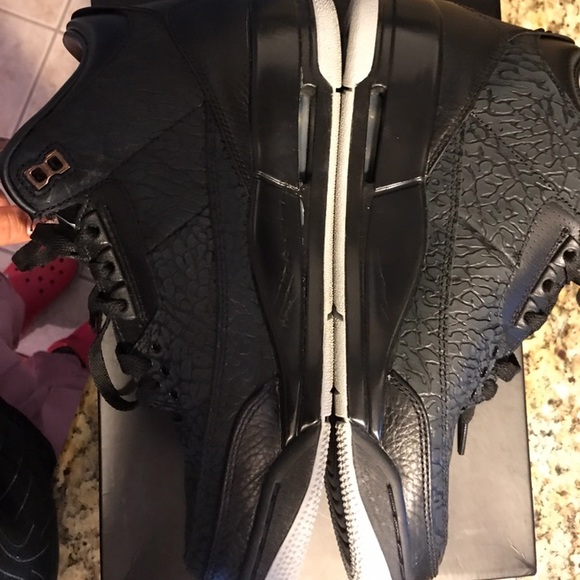 Jordan’s - Picture 3 of 3