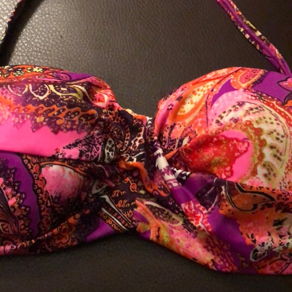 Victoria’s Secret Bikini Top - Picture 2 of 4