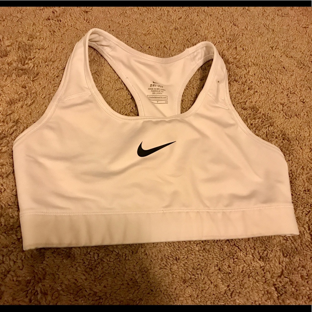 White nike sports bra