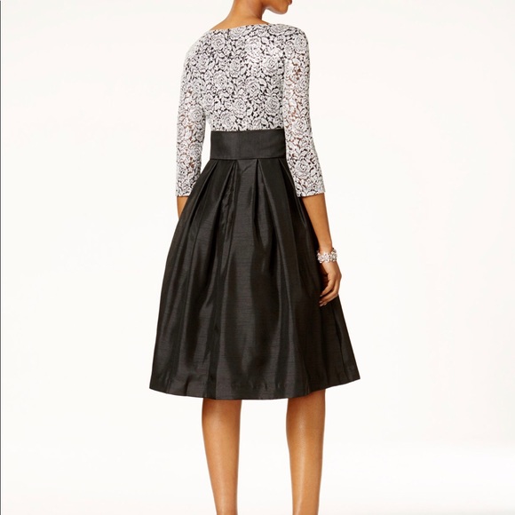 🚫🚫Jessica Howard Dress🚫🚫SOLD! - Picture 3 of 3