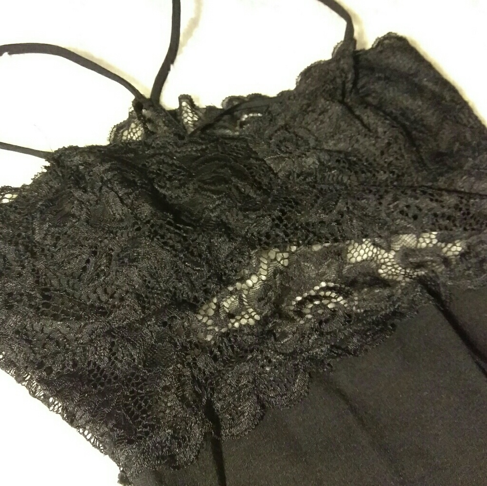 Love Culture* Brand New Black Lace Bodycon Dress