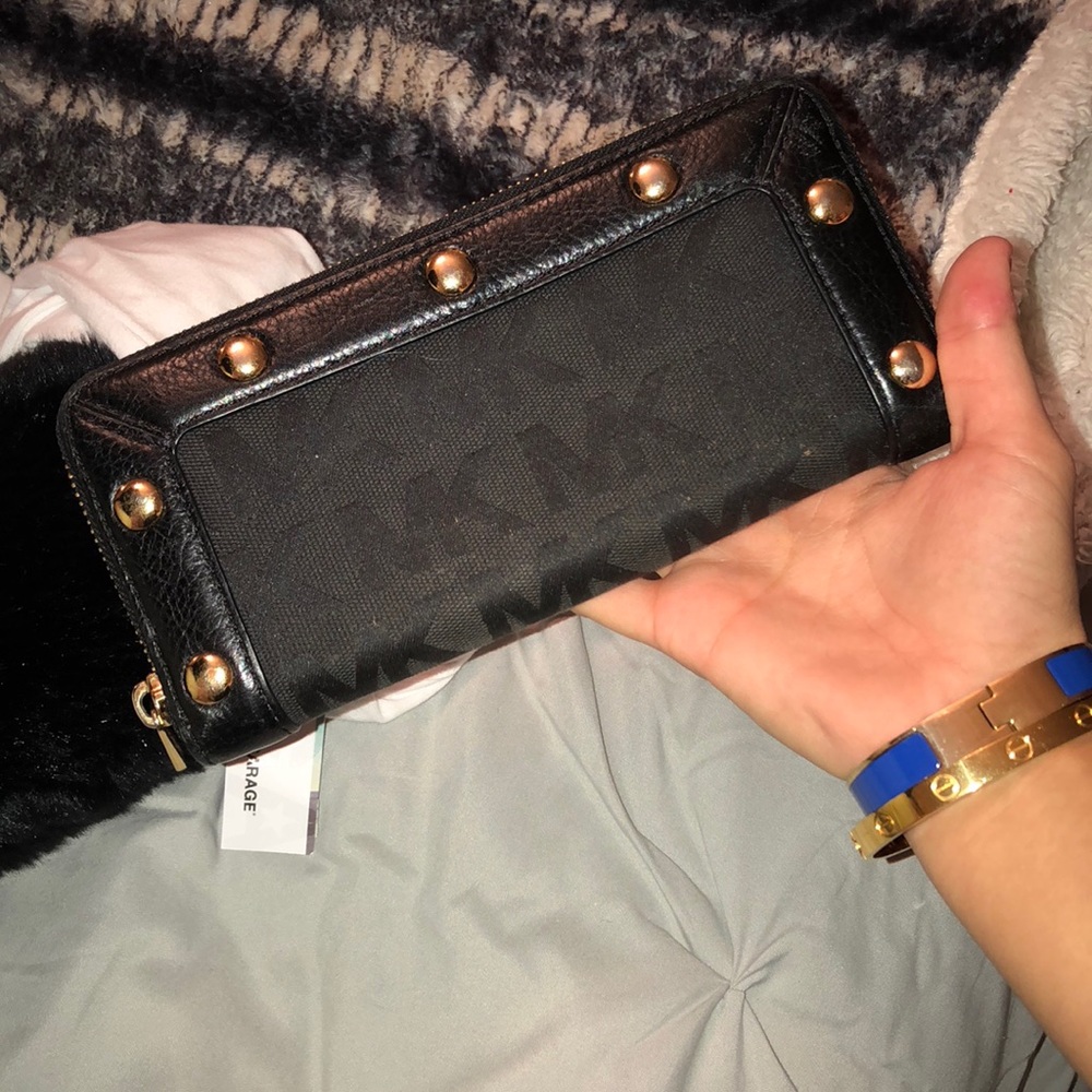 MK wallet