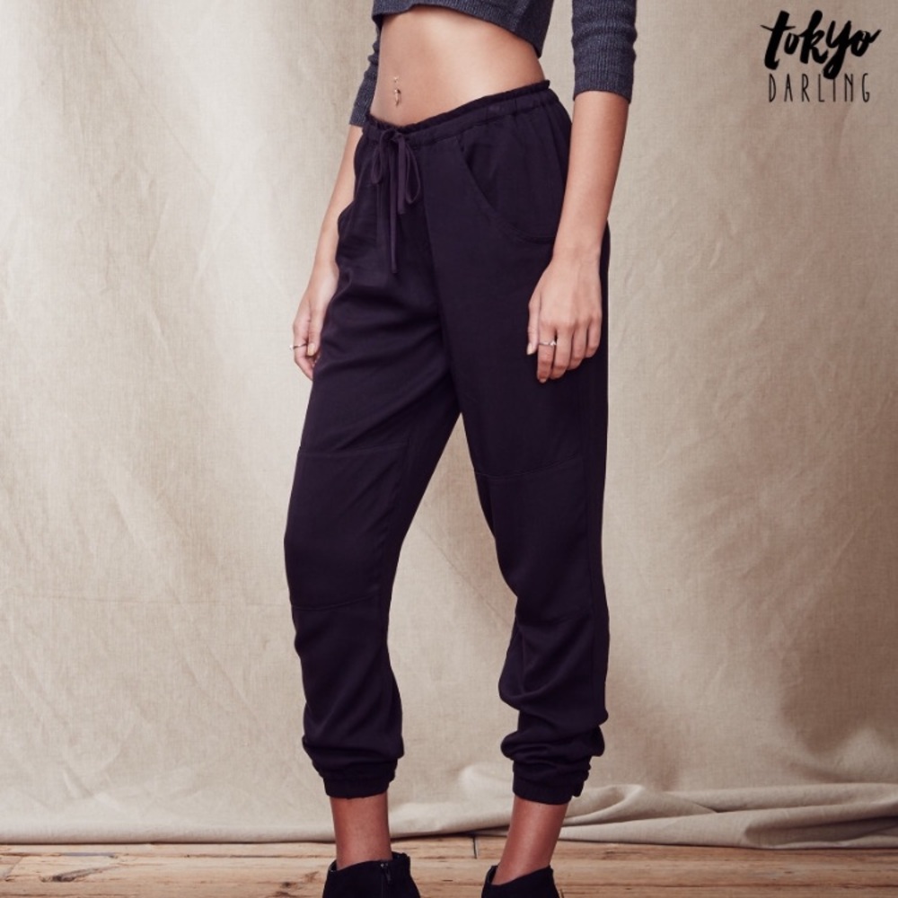 Tokyo Darling- Aeropostale solid jogger pant