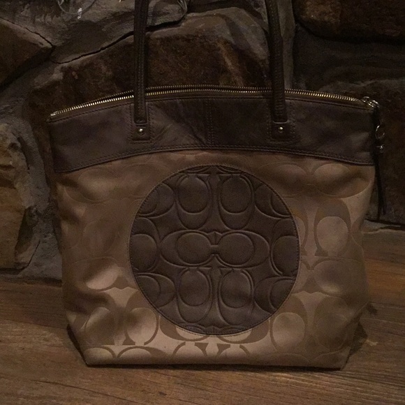 Coach tote - Picture 1 of 3