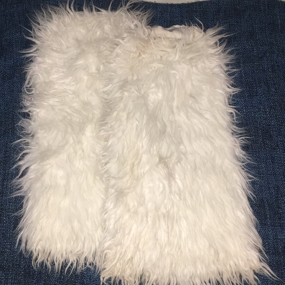 White Festival Fluffies