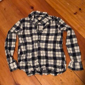 J.Crew Women’s plaid popover shirt. S