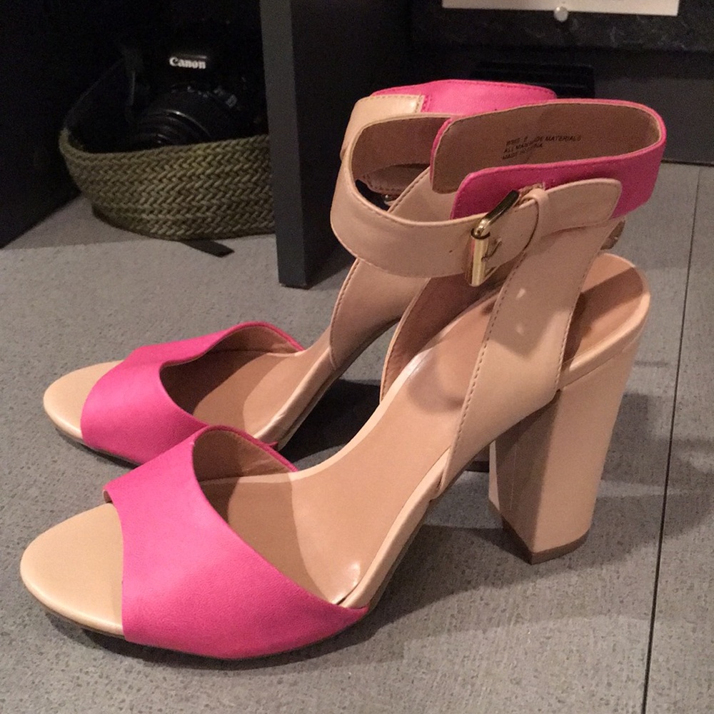 Pink & tan heels!