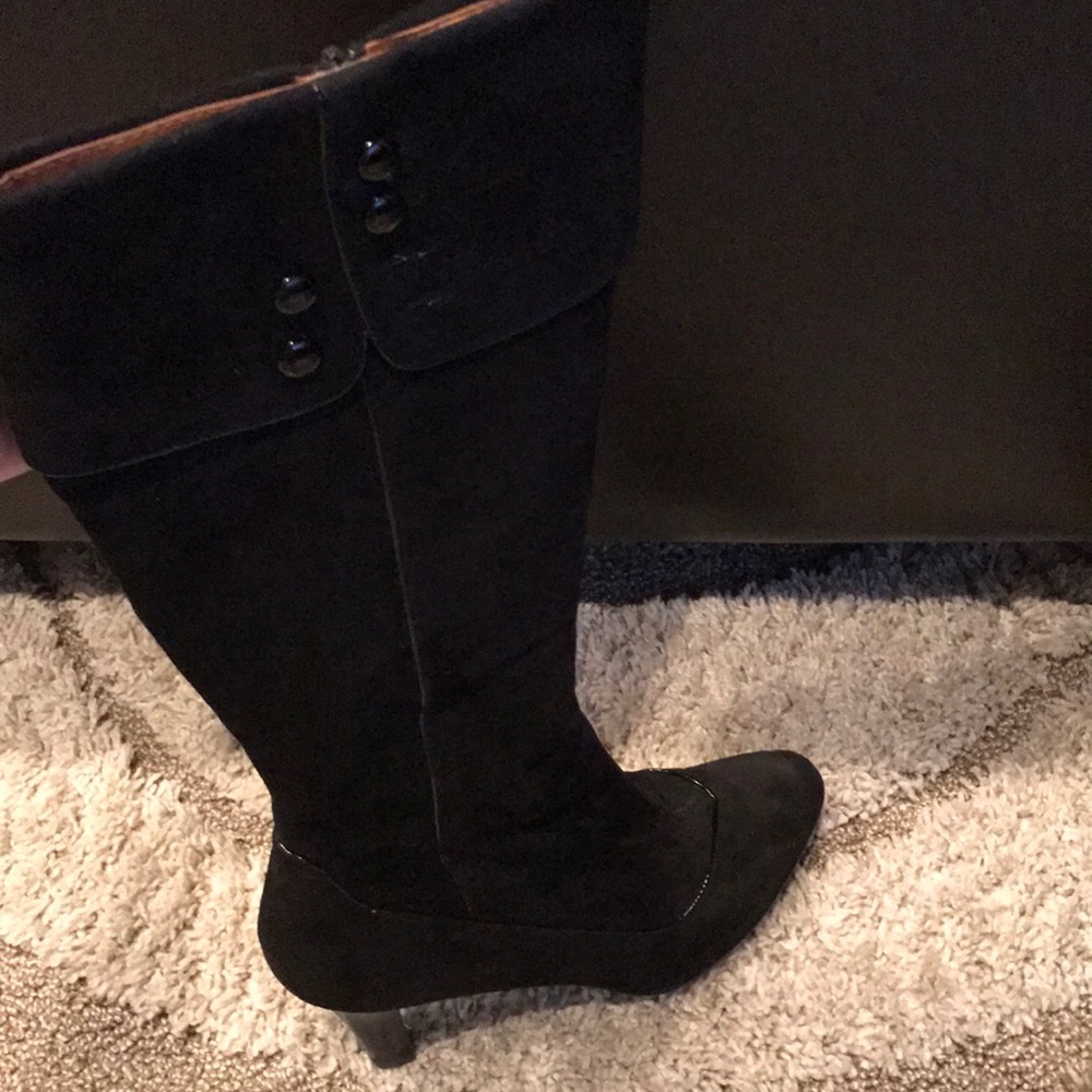 SOLD Softt brand suede boots! Worn only one time!
