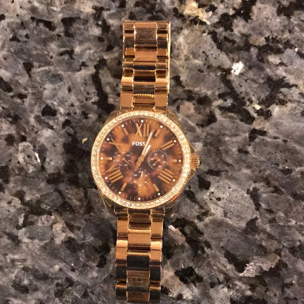 Hardly worn fossil watch!