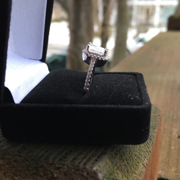 🌟SIZE 9 LEFT🌟925 STERLING SILVER RING - Picture 5 of 8