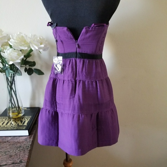 Dress - Picture 3 of 5