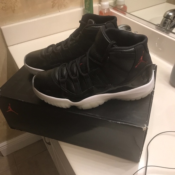 Jordan’s - Picture 1 of 3