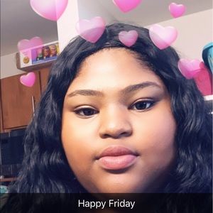 Meet your Posher, Camille