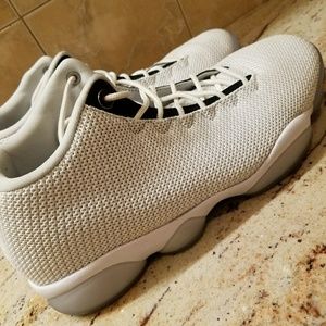 Jordan Horizon Low White shoes WITH BOX SIZE 10