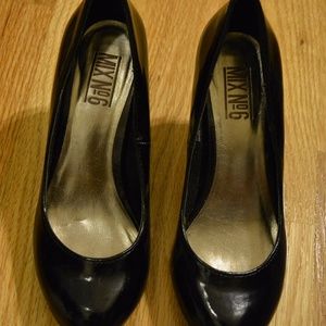 Black Mix No 6 Pumps
