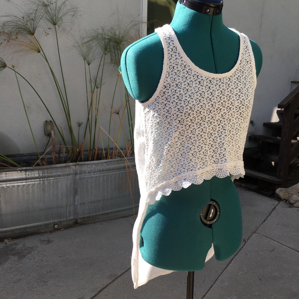 💋Sale Charlotte Russ White Cropped Tank CCO