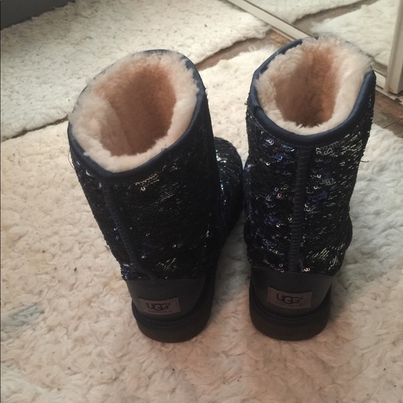 Ugg boots - Picture 2 of 4