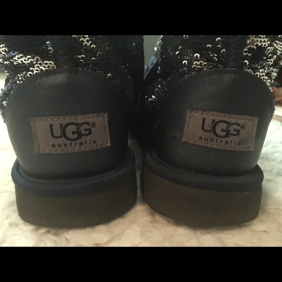 Ugg boots - Picture 3 of 4