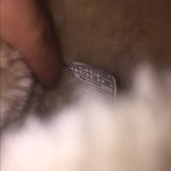 Ugg boots - Picture 4 of 4