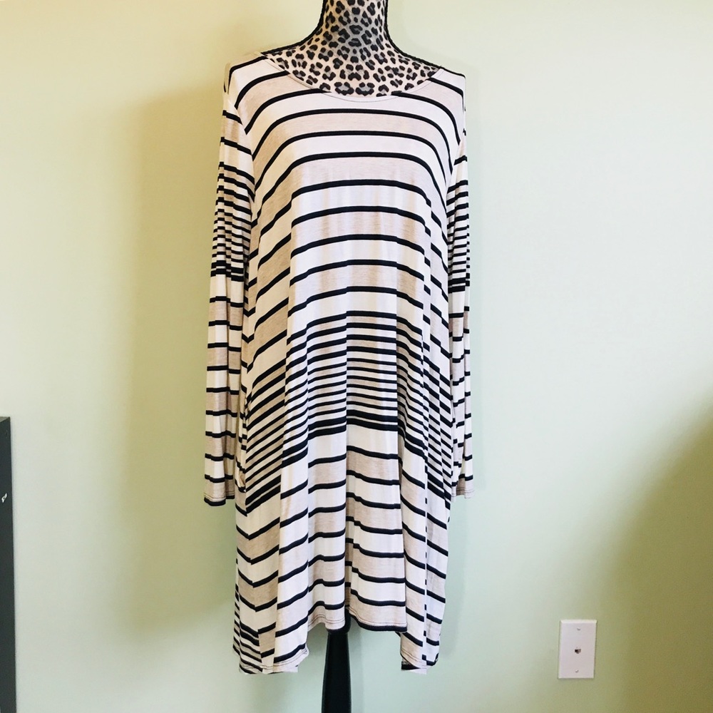 🎉HP!😍Fab striped asymmetric dress, pockets. L-1X