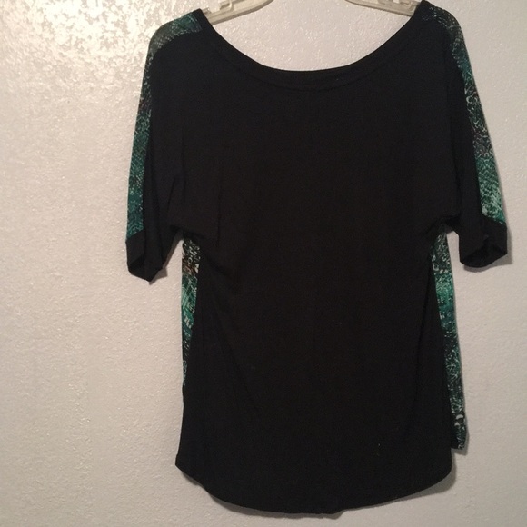 Top - Picture 2 of 2