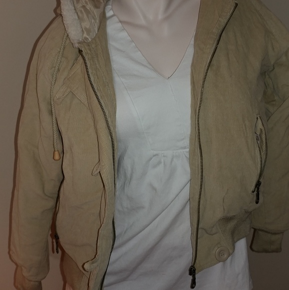 White Moon Corduroy Style Tan Coat. - Picture 3 of 7