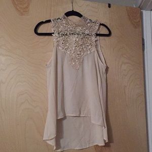 Sleeveless sheer lace neck top