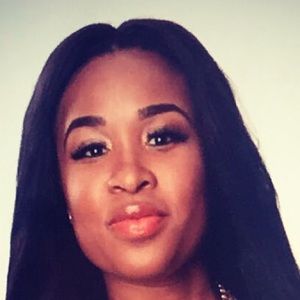 Meet your Posher, Selina